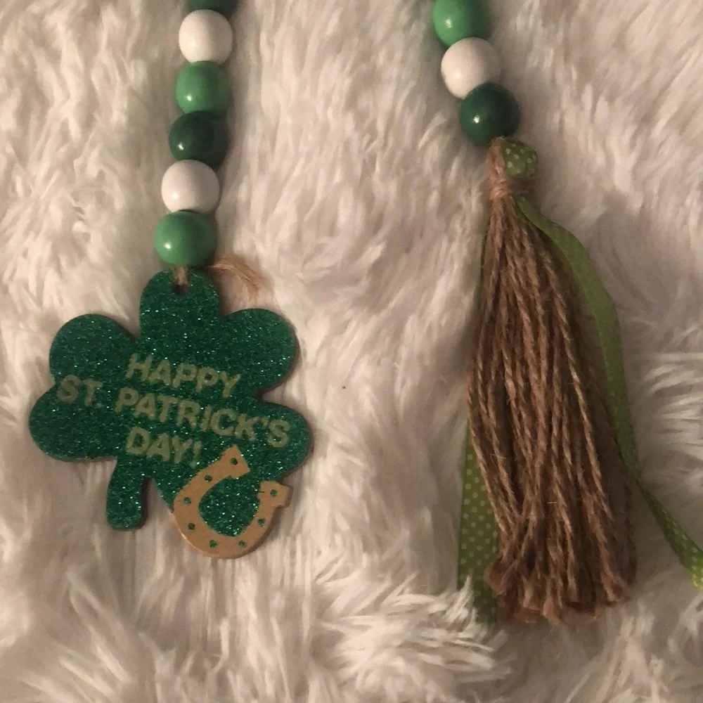 🍀 Saint Patrick’s Day Wooden Bead Garland Rainbow 🌈 Shamrock 🍀 Leprechaun